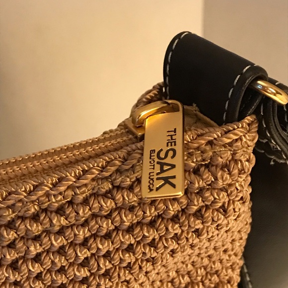 NWOT The Sak Crochet & Leather Shoulder Bag Purse - Picture 3 of 12